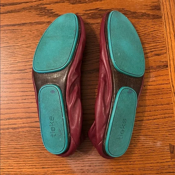 Women’s Tieks Burgundy Leather Flats size 11 - Picture 5 of 9